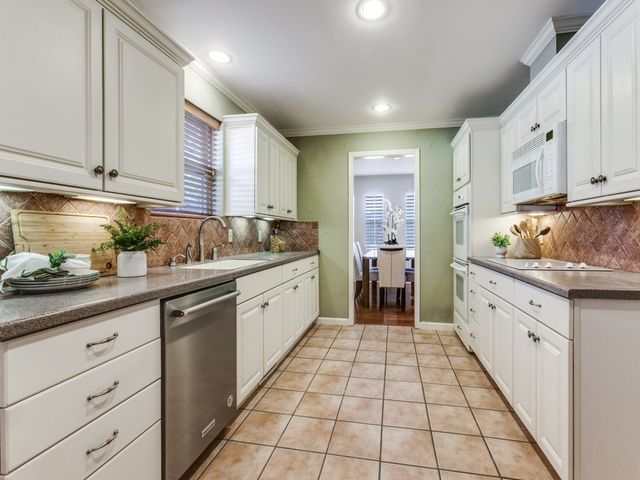 12123 Landlock Drive, Dallas, TX 75218