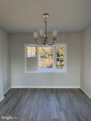 4 W LAKESHORE DR, Browns Mills, NJ 08015