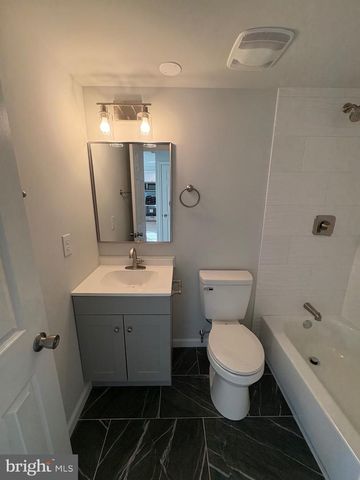 4 W LAKESHORE DR, Browns Mills, NJ 08015