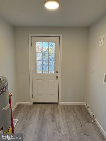 4 W LAKESHORE DR, Browns Mills, NJ 08015