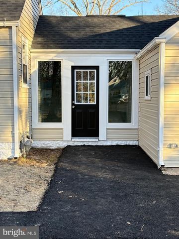 4 W LAKESHORE DR, Browns Mills, NJ 08015