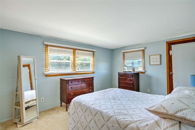 62 Meadowcrest Drive, Cumberland, RI 02864