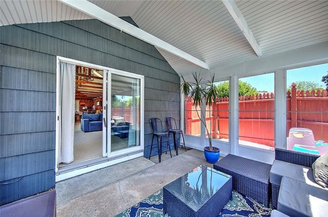 62 Meadowcrest Drive, Cumberland, RI 02864