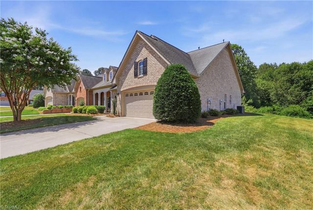 400 Dornoch Drive, Winston-salem, NC 27107
