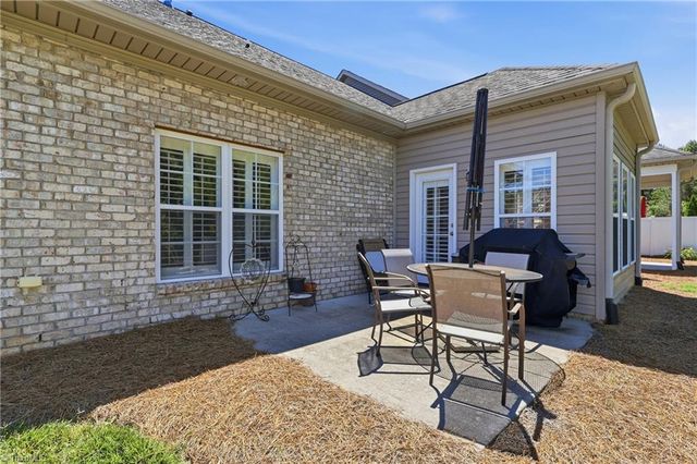 400 Dornoch Drive, Winston-salem, NC 27107