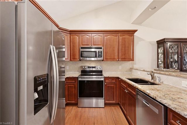 400 Dornoch Drive, Winston-salem, NC 27107