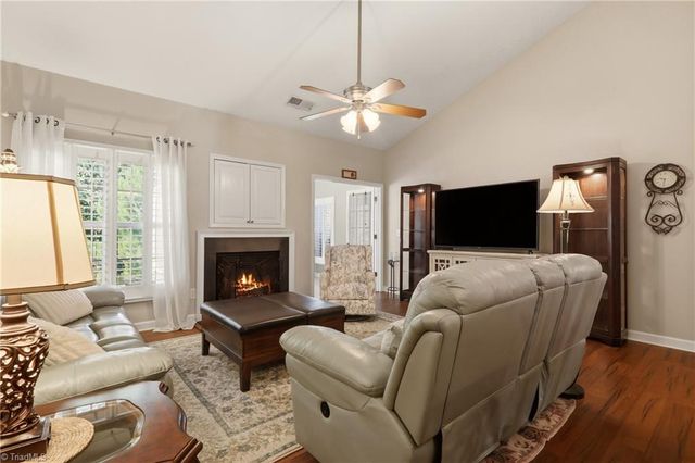 400 Dornoch Drive, Winston-salem, NC 27107