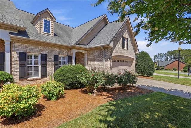 400 Dornoch Drive, Winston-salem, NC 27107