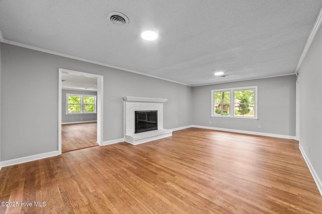 105 Country Place, Washington, NC 27889