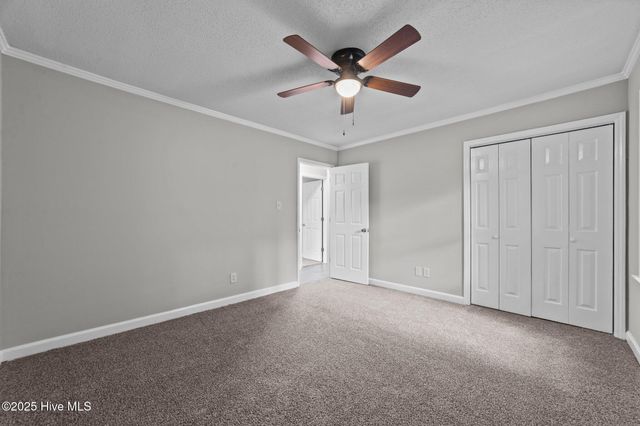 105 Country Place, Washington, NC 27889