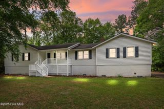 105 Country Place, Washington, NC 27889