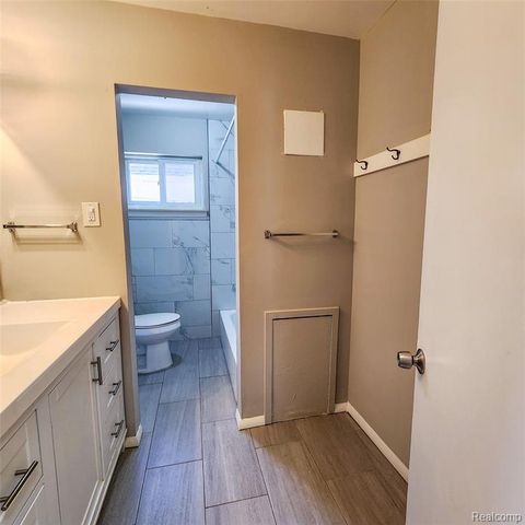 19169 Inkster Road, Livonia, MI 48152