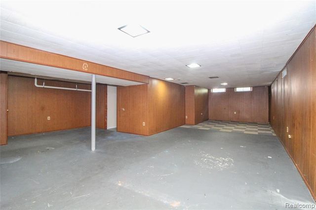 19169 Inkster Road, Livonia, MI 48152