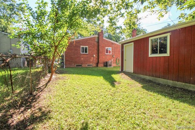 19169 Inkster Road, Livonia, MI 48152