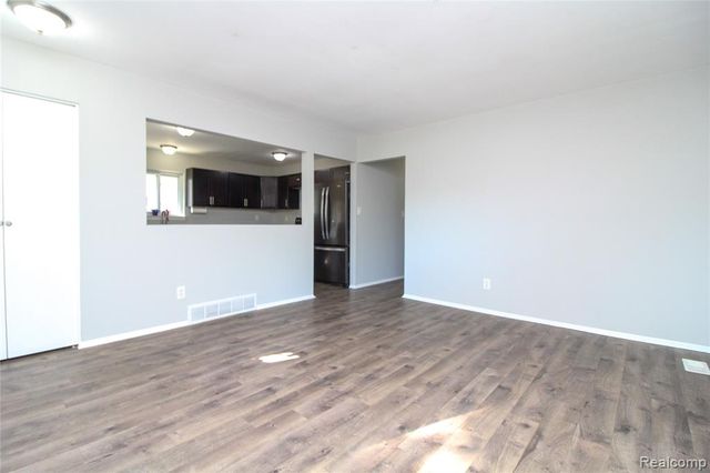 19169 Inkster Road, Livonia, MI 48152