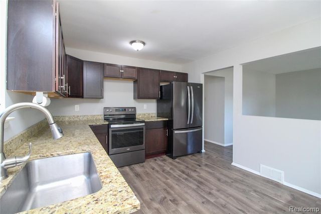 19169 Inkster Road, Livonia, MI 48152