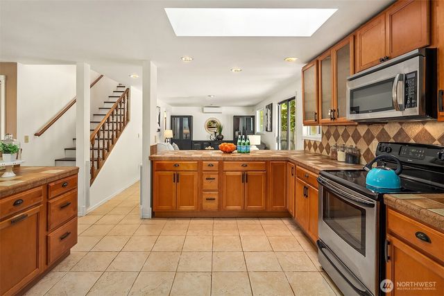 1247 293rd Avenue NE, Carnation, WA 98014