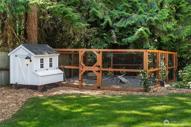 1247 293rd Avenue NE, Carnation, WA 98014