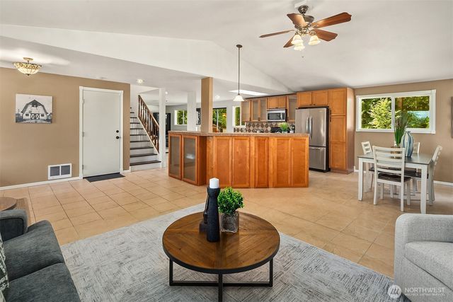 1247 293rd Avenue NE, Carnation, WA 98014
