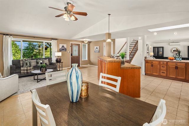 1247 293rd Avenue NE, Carnation, WA 98014