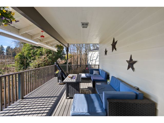 7360 Se IMPERIAL Ct, Milwaukie, OR 97222