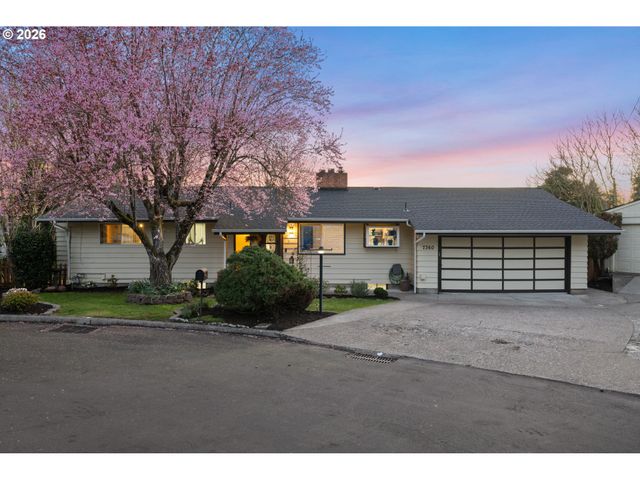 7360 Se IMPERIAL Ct, Milwaukie, OR 97222