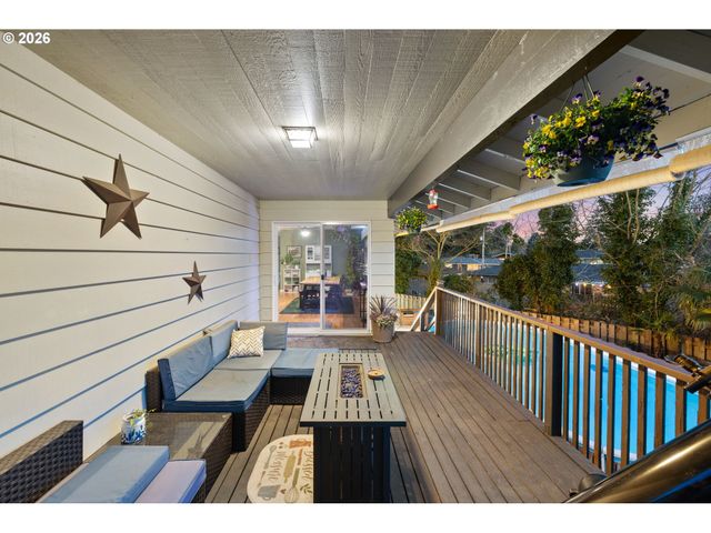 7360 Se IMPERIAL Ct, Milwaukie, OR 97222