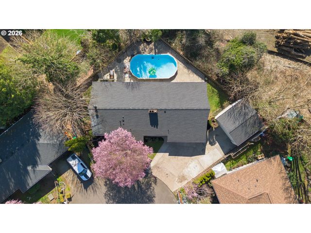 7360 Se IMPERIAL Ct, Milwaukie, OR 97222