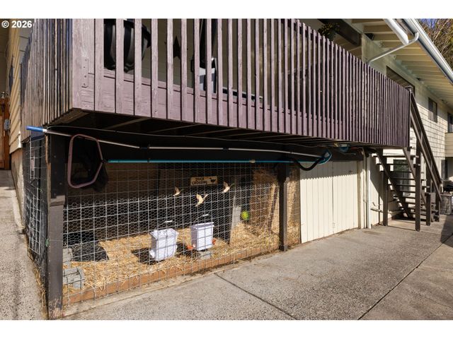 7360 Se IMPERIAL Ct, Milwaukie, OR 97222