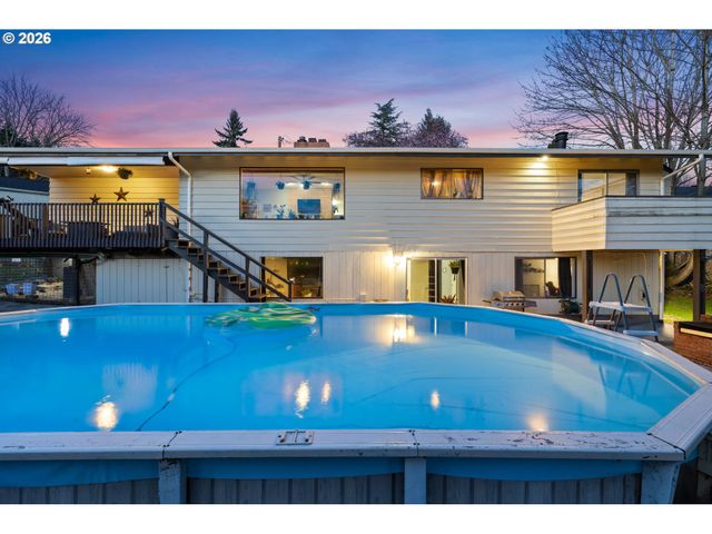 7360 Se IMPERIAL Ct, Milwaukie, OR 97222