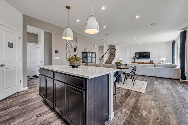 2516 Lawlor Lane, Naperville, IL 60564