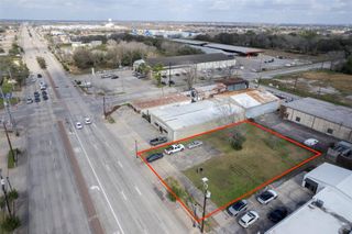 2107 N Main Street, Pearland, TX 77581