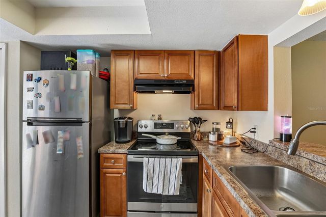12061 TIFT CIRCLE, Orlando, FL 32826