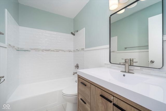 1313 Roseway Drive, Indianapolis, IN 46219