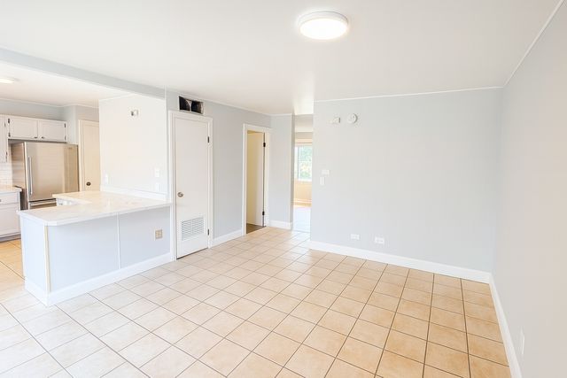 5567 Court F 5567, Hanover Park, IL 60133