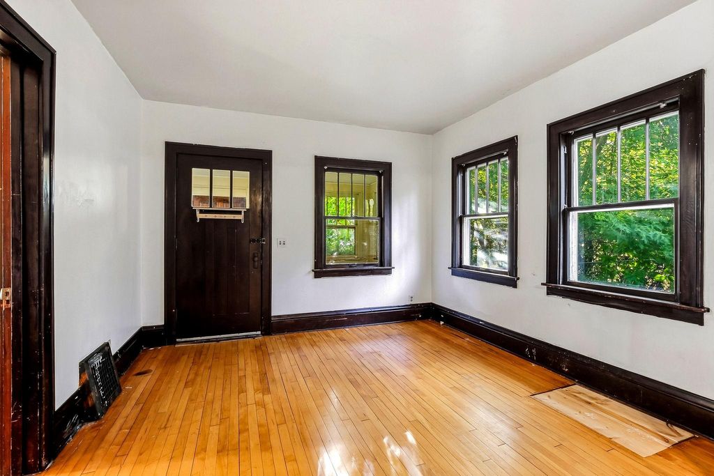 4115 Bryant Avenue N, Minneapolis, MN 55412 — photo 4