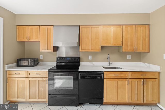 6168 FOREST CREEK CT, Springfield, VA 22152