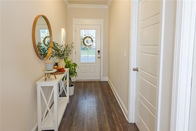 573 Auburn Crossing Drive, Auburn, GA 30011