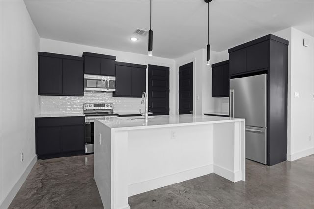 3004 Alpha Wolf Court, College Station, TX 77845