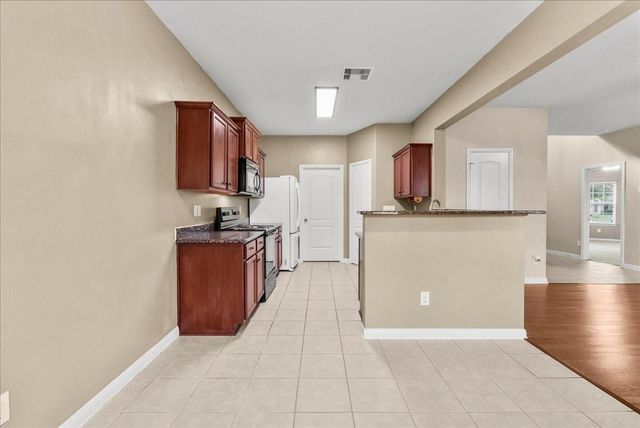 322 Shoshone Ridge Drive, La Marque, TX 77568