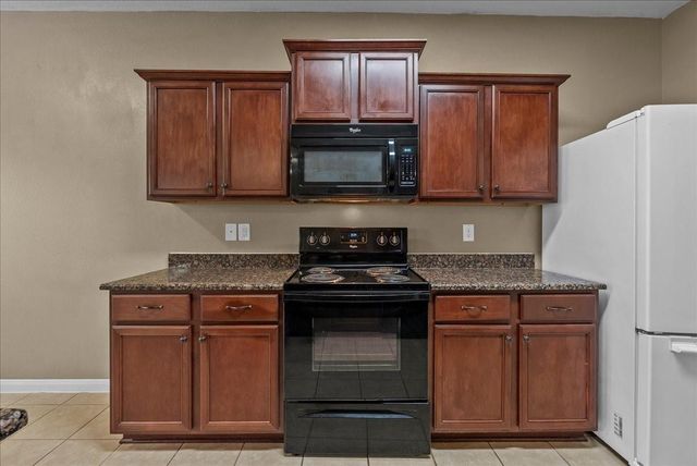 322 Shoshone Ridge Drive, La Marque, TX 77568