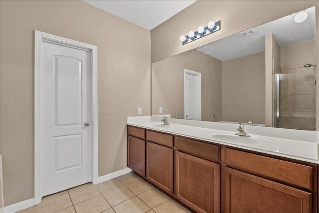 322 Shoshone Ridge Drive, La Marque, TX 77568