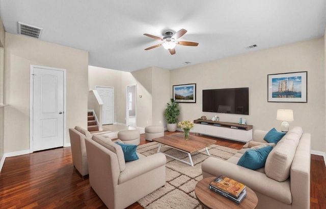322 Shoshone Ridge Drive, La Marque, TX 77568