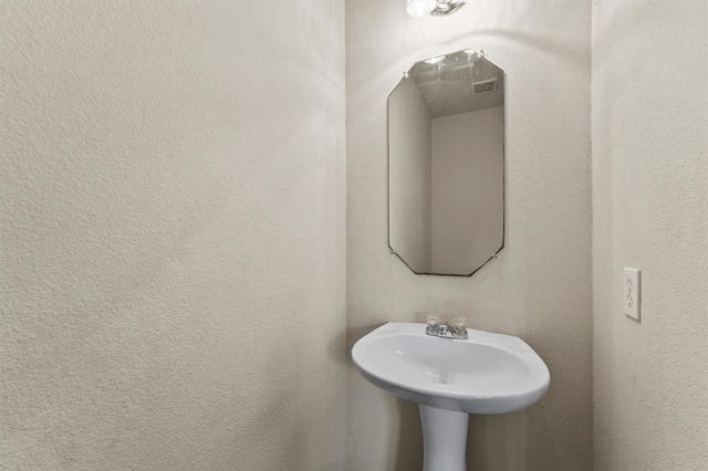 15019 Silhouette Ridge Drive, Humble, TX 77396