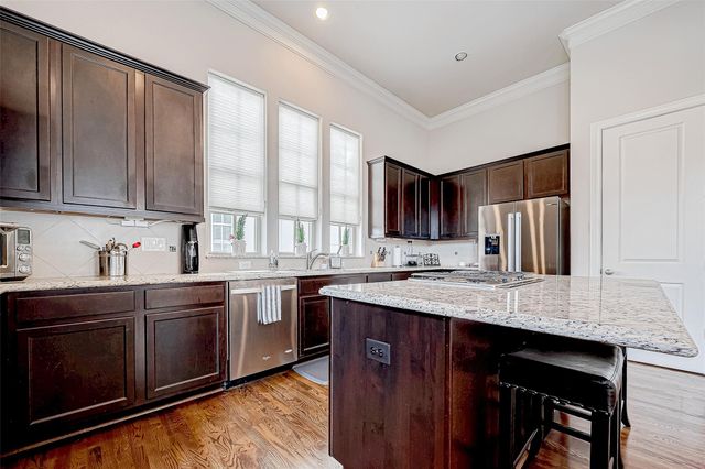 2524 Sherwin Street, Houston, TX 77007