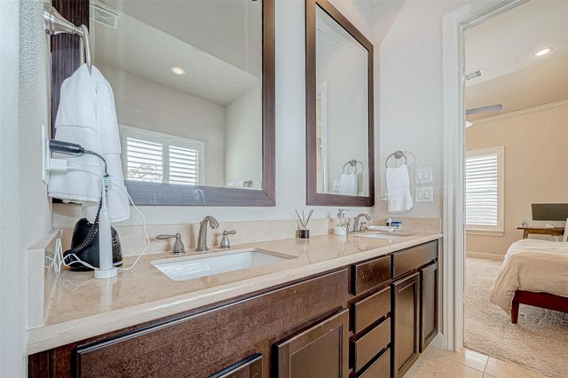 2524 Sherwin Street, Houston, TX 77007