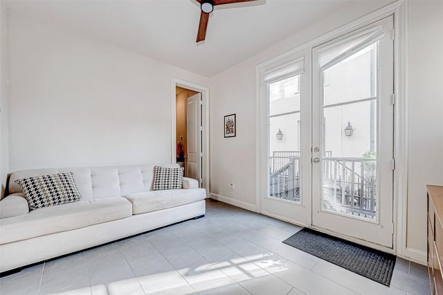 2524 Sherwin Street, Houston, TX 77007