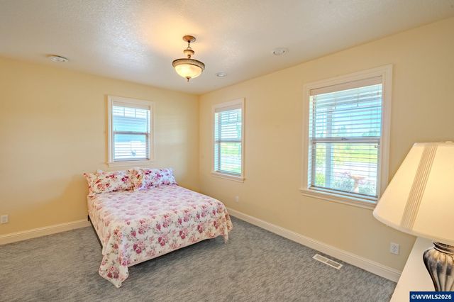9692 Willamette St, Aumsville, OR 97325