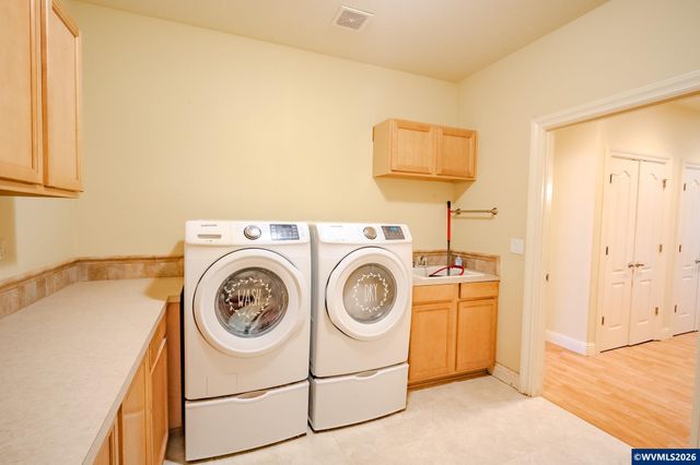 9692 Willamette St, Aumsville, OR 97325