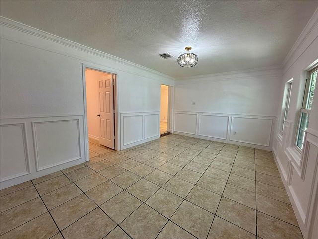 5701 Luna Street, Houston, TX 77076